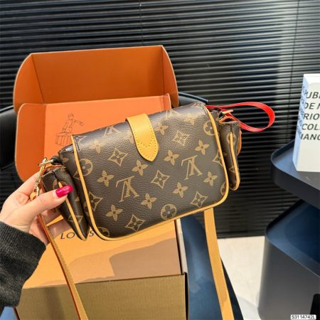 High quality shoulder bag size:17*14cm LOV #X1318 - Image 2