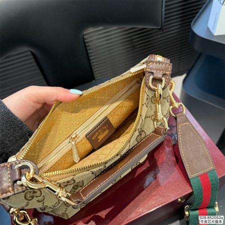 High quality shoulder bag size:18*14.5cm GUI #X1320 - Image 5