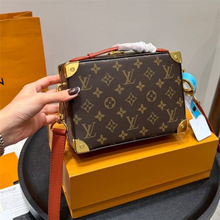 High quality shoulder bag size:21.5*15*7cm LOV #X1346 - Image 2
