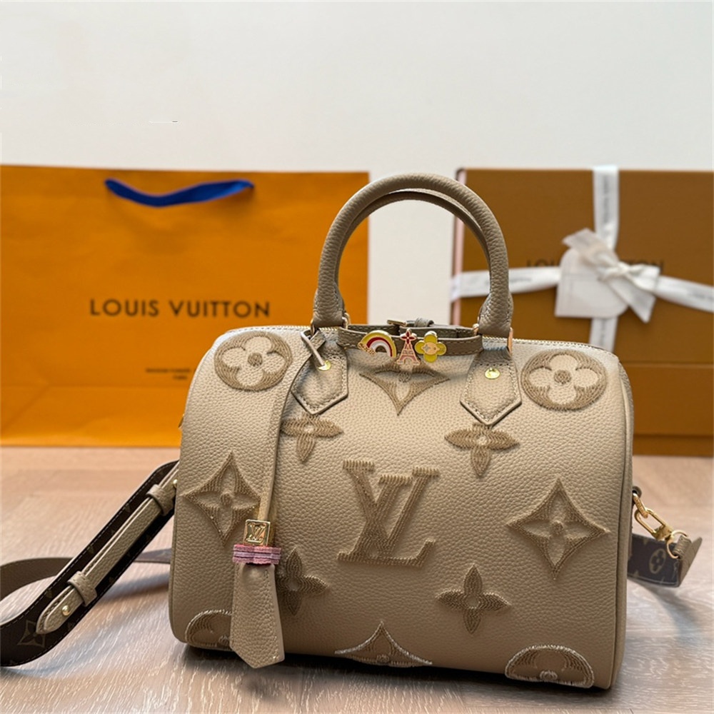 High quality slippers & handbag set free shipping LOV #X1405 - Image 2