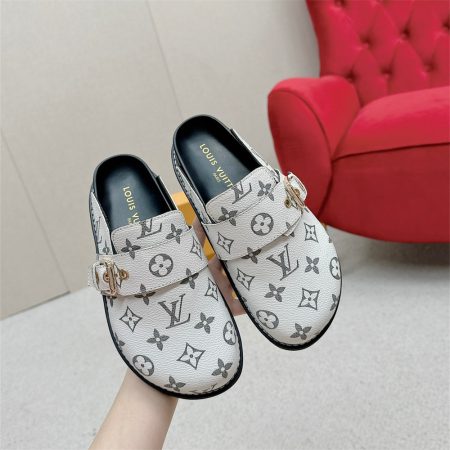 High quality couple slippers size:5-11 with box LOV #X1408 - Image 2