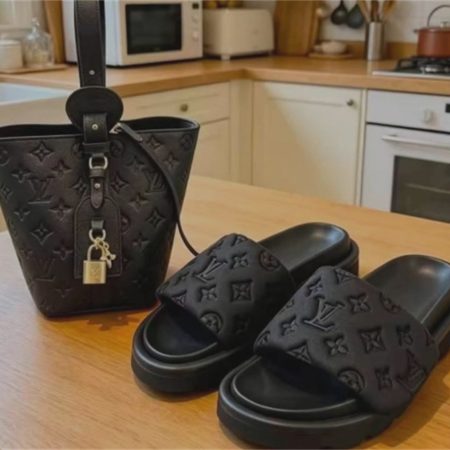 High quality Slipper & Bucket bag set free shipping LOV #X1413