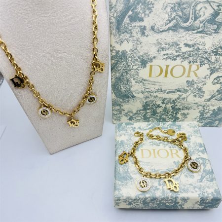 Wholesale Fashion Necklace and Bracelet Set DIR #X1507