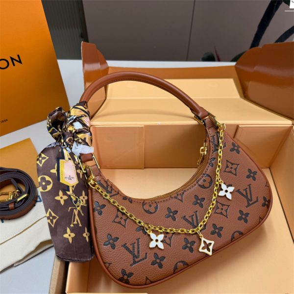 High quality shoulder bag size:23*10cm LOV #X1529 - Image 2