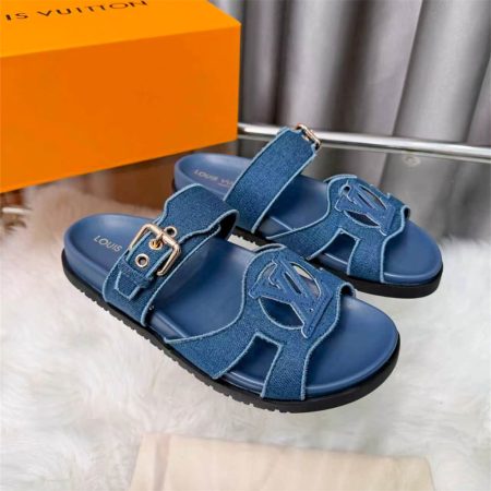 High quality slippers size:5-11 with box LOV ALS #X1550 - Image 4