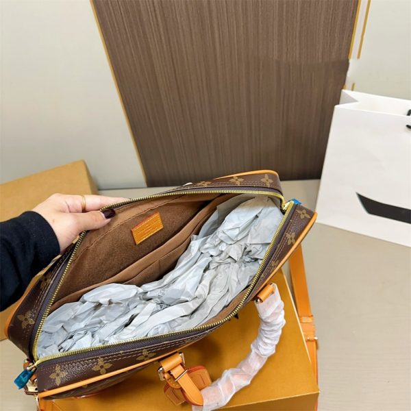 High quality briefcases for men size:37*27cm LOV #Z0021