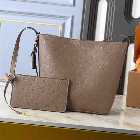 High quality bucket bag size:30*25*17m LOV #Z0044