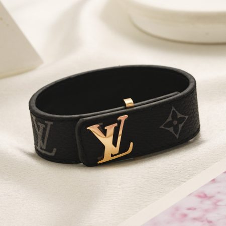 Wholesale Fashion Bracelet LOV ZY #Z0068
