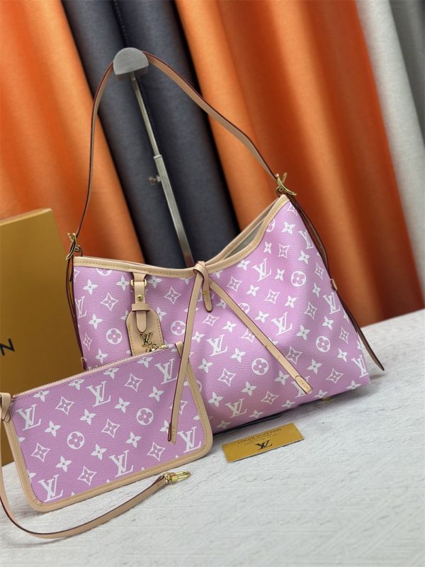 High quality shoulder bag size:29*24*12cm LOV #Z0078