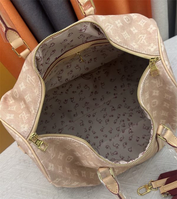 High quality Luggage bag size:45*27*20cm LOV #Z0084