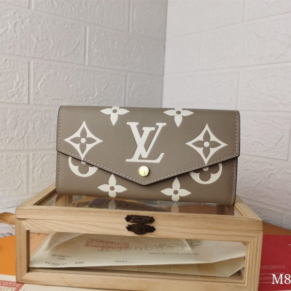 Wholesale wallet size:19*10.5*2.5cm LOV #Z0087