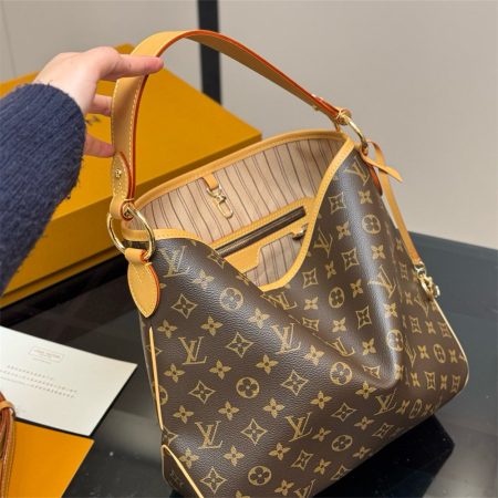 High quality handbag size:33*28cm LOV #Z0103