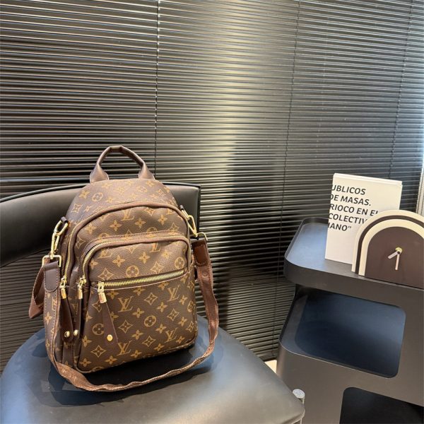 High quality backpack size:25*31cm LOV #Z0125