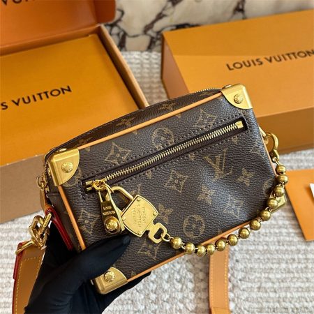 Top quality shoulder bag size:18.5*13*8cm LOV #Z0206