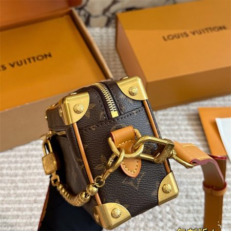 Top quality shoulder bag size:18.5*13*8cm LOV #Z0206 - Image 3