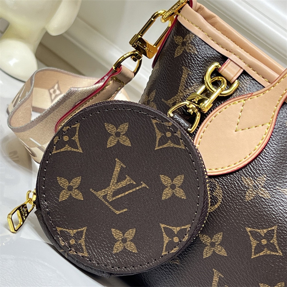 High quality shoulder bag size:24*14.9cm LOV #Z0265 - Image 4
