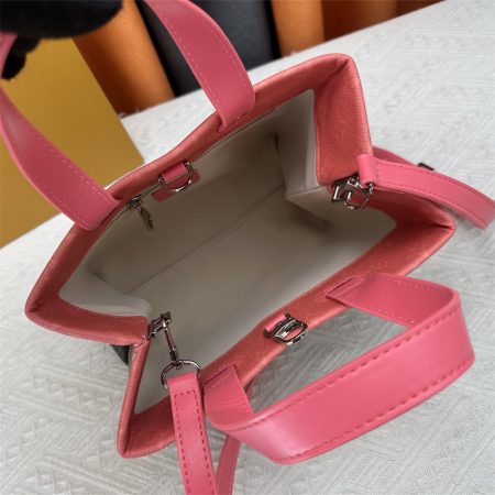 High quality Tote bag size:25*19*11cm LOV #Z0300 - Image 6