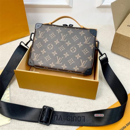 High quality shoulder bag size:21.5*15.5*6.5cm LOV DS #Z0305 - Image 2
