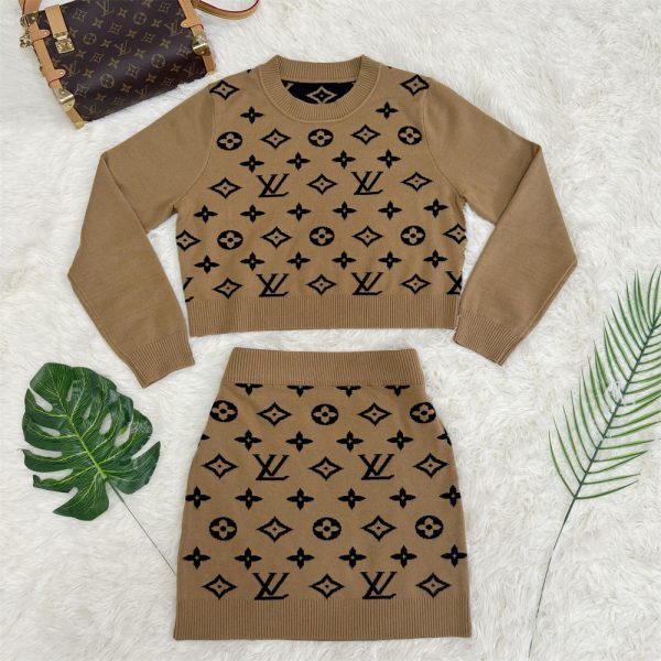 Wholesale sweater suit size:S-2XL LOV KYY #Z0312