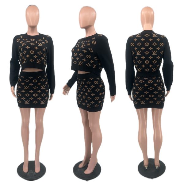 Wholesale sweater suit size:S-2XL LOV KYY #Z0312