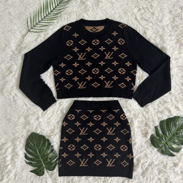 Wholesale sweater suit size:S-2XL LOV KYY #Z0312