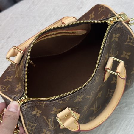 High quality slipper & speedy bag free shipping (without charm) LOV #Z0401 - Image 5