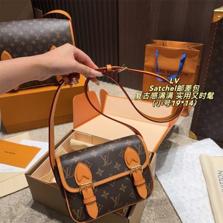 High quality messenger bag size:19*14/34*25cm LOV #Z0402 - Image 2