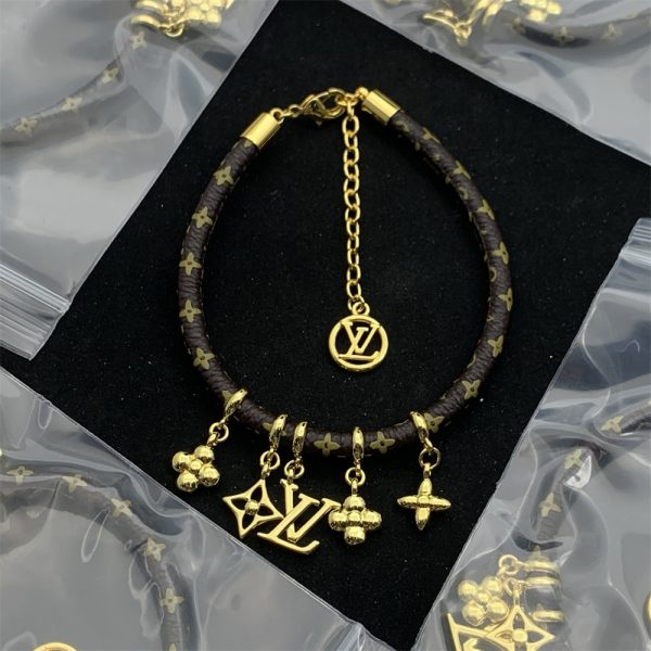 wholesale fashion Bracelet LOV YY #Z0413