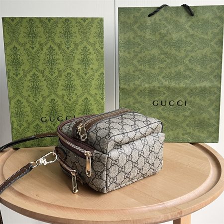 High quality backpack size:15*19*8cm GUI #Z0416 - Image 3