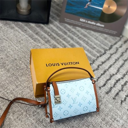 High quality shoulder bag size:20*14cm LOV #Z0434 - Image 6