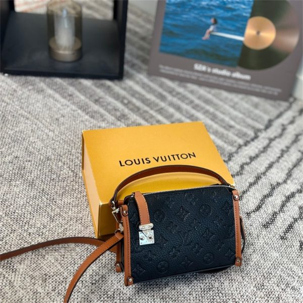 High quality shoulder bag size:20*14cm LOV #Z0434 - Image 2