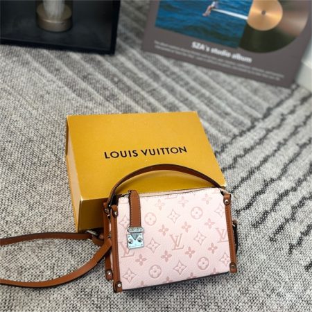 High quality shoulder bag size:20*14cm LOV #Z0434 - Image 3