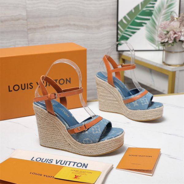 High quality sandals size:5-11 with box free shipping LOV ##Z0438