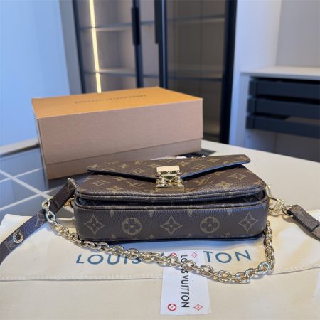 Wholesale shoulder bag size:21*14*6cm LOV DS #Z0453 - Image 5