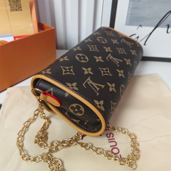 Wholesale shoulder bag size:22*12*7cm LOV HG #Z0462
