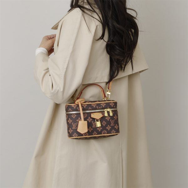 Wholesale shoulder bag size:20*13*7cm LOV #Z0468 - Image 4