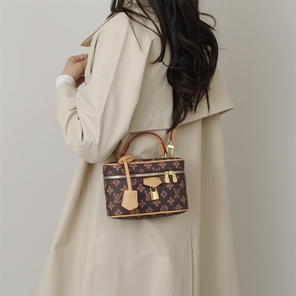 Wholesale shoulder bag size:20*13*7cm LOV #Z0468 - Image 4
