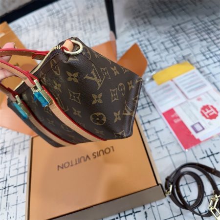 High quality shoulder bag size:21*12cm LOV #Z0493 - Image 4