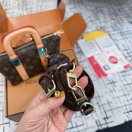 High quality shoulder bag size:21*12cm LOV #Z0493 - Image 3