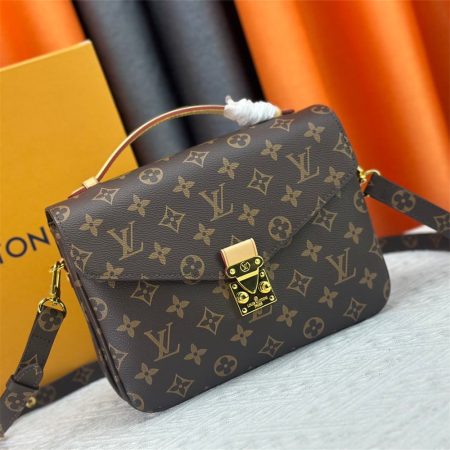 High quality shoulder bag size:25*19*9cm LOV #Z0528