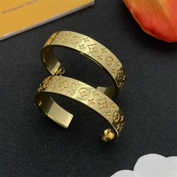 Wholesale High quality Earrings LOV #Z0577