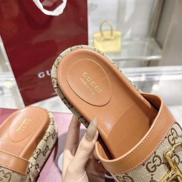 High quality slippers size:5-11 with box GUI #Z0607