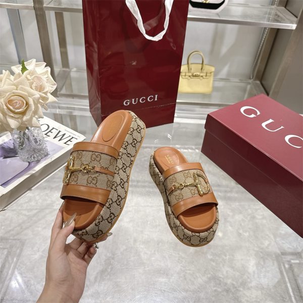 High quality slippers size:5-11 with box GUI #Z0607