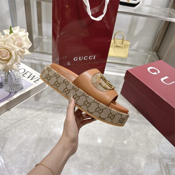 High quality slippers size:5-11 with box GUI #Z0607