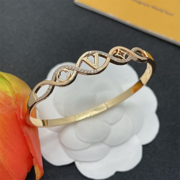 Wholesale high quality Bracelet LOV #Z0620