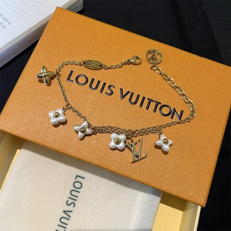 Wholesale high quality Bracelet LOV  #Z0630