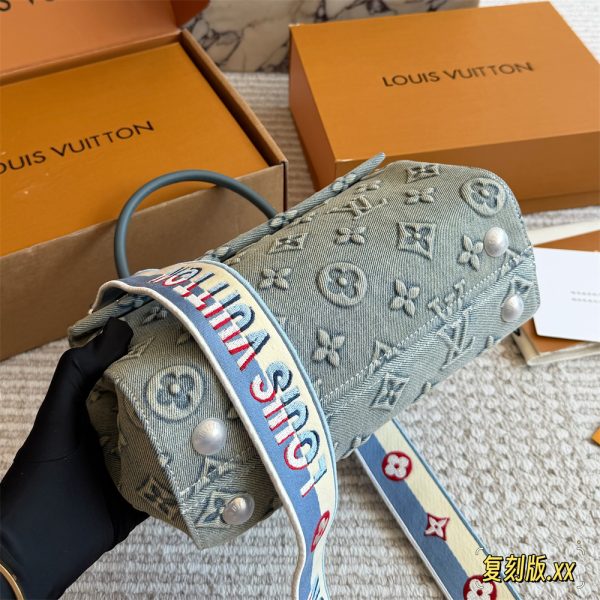 High quality Handbag size:26cm LOV #Z0638
