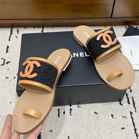 High quality slipper size:5-10 with box CHL #Z0678 - Image 3