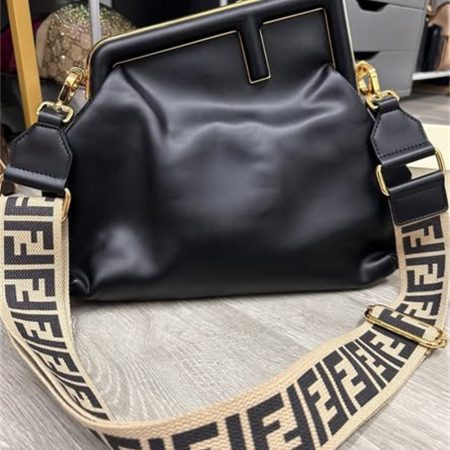 High quality shoulder bag size:32.5*15*23.5cm FEI #Z0702