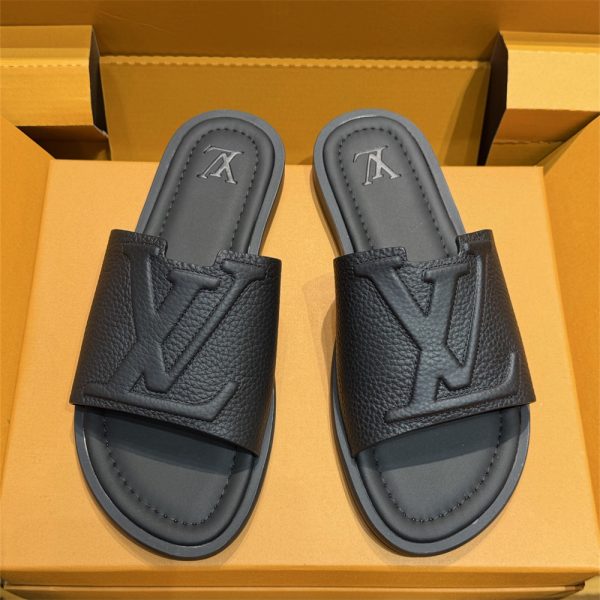 High quality slippers for men size:7-11 with box LOV #Z0725 - Image 3